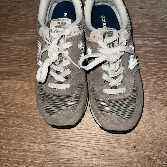 New balance women’s 574 - Picture 3 of 4